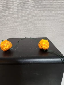 Dept 56 Halloween Jack-o-Lanterns 52701 Pumpkins Set of 2 on String W/Box - Picture 1 of 9