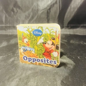 DISNEY MINI BOOK - Picture 1 of 3