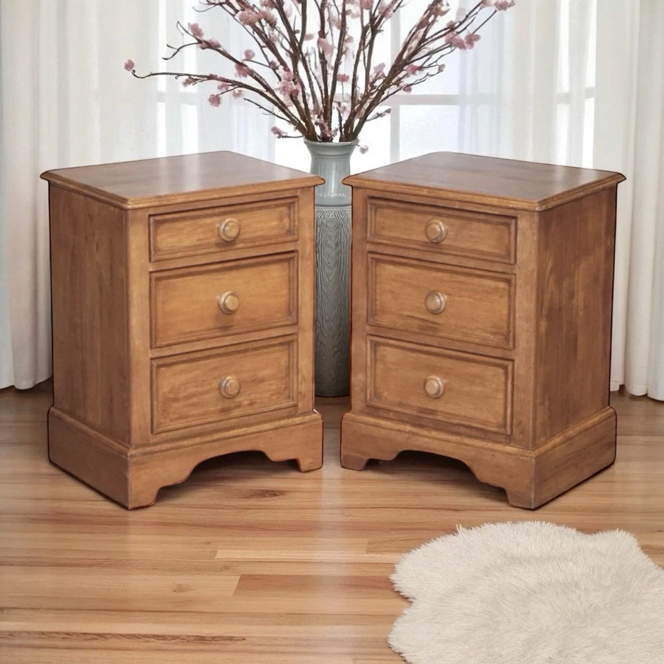 Willis And Gambier Pair Of 3 drawer Bedside Cabinets Solid Hevea Wood vintage pr - Image 1 of 4
