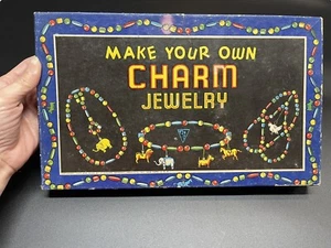 1937 ToyKraft Make Your Own Charm Schmuck Nr. 371 Vintage 21 Zelluloid Charms - Bild 1 von 18