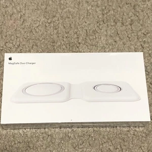 NEW SEALED Apple MagSafe Duo Charger White Model: MHXF3AM/A GENUINE - Picture 1 of 5