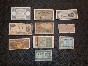 Mixed Assortment of 10 Different Banknotes World Foreign Currency Paper Money - Picture 1 of 2