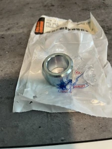 Harley-Davidson Wheel Axle Spacer 1-1/8 x 3/4 x .756 Oem 43654-86A - Picture 1 of 3
