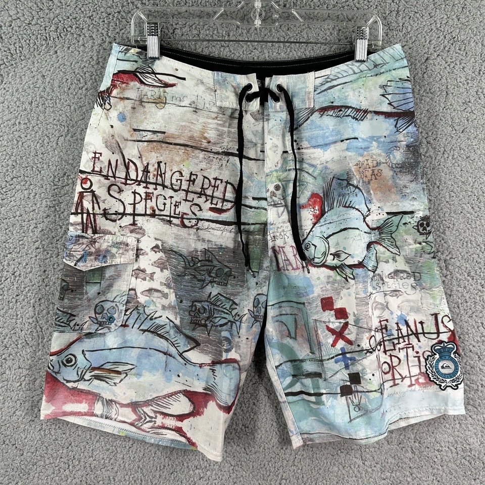 Pantalones cortos Quiksilver Foundation para hombre 32 especies en peligro de extinción Oceanus Morti Foto 1 de 4
