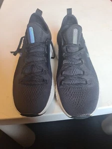 Here Is This Under Armour For You Black Used But Still In Good Condition. - Picture 1 of 24