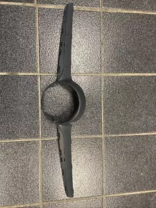 2013 - 19 Mercedes Benz CLA Class Grill Molding A117 888 00 60 - Picture 1 of 3