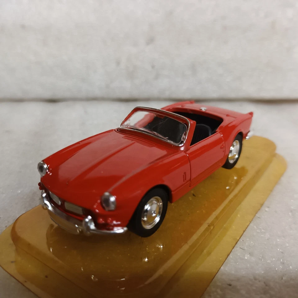 SOLIDO SERIE PRESSE TRIUMPH SPITFIRE ROUGE NEUF + BLISTER - Photo 1/1