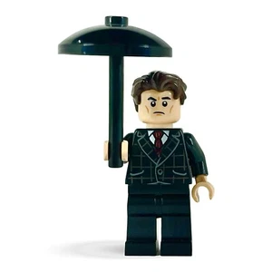 LEGO DC HEROES BATMAN BRUCE WAYNE Mini Figure W Black Suit 76179 76181 76183 - Picture 1 of 3