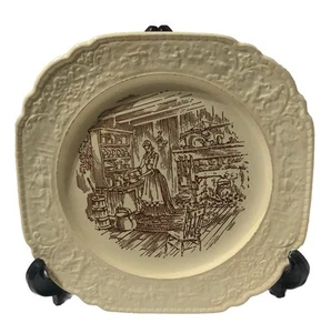 Univrsl. Cambridge Netherlands Ovenproof Embossed Edge 10" Colonial Plate - Picture 1 of 6