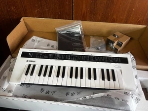 Yamaha Reface CS Virtual Analog Synthesizer - Picture 1 of 2