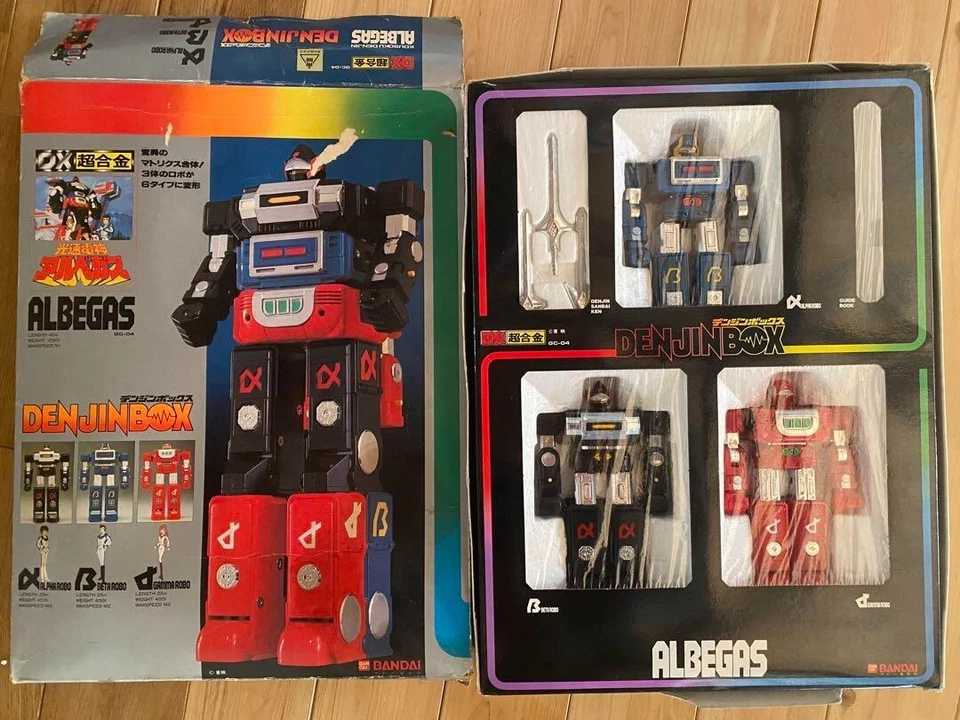 Rare VINTAGE 1983 VOLTRON II Red Blue Black GLADIATOR ALBEGAS BANDAI - Image 1 of 4