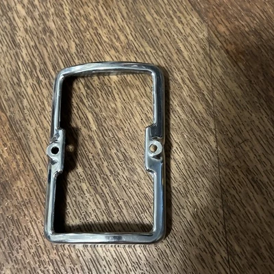 Bisel de luz de estacionamiento para camión IHC International Big K Series 1946-49 Foto 1 de 4