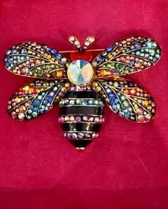 Butler & Wilson Rare Large 3D Crystal Butterfly Brooch boxed costume jewellery - Picture 1 of 5