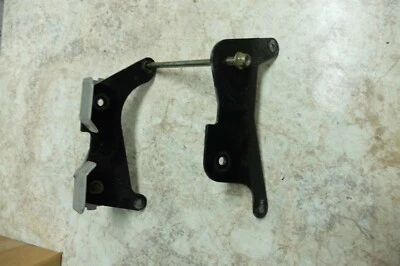 12 Can-Am Spyder Roadster RS 990 SE5 engine motor mount brackets bolt right left — 第 1/3 张图片