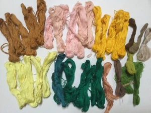 Lot of 25 Vintage Multicolored Cotton Embroidery Floss Skeins Plus Bonus - Picture 1 of 6