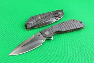 Navaja de Bolsillo Doc Anodizada Mango Titanio Grande Resistente Gruesa Hoja de Acero D2 Foto 1 de 4