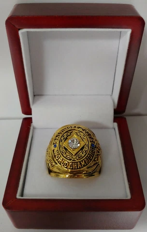 Johnny Unitas - 1958 Baltimore Colts NFL Championship Ring W Wooden Display Box Cover