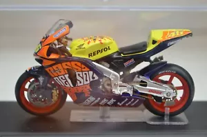 1:24 ixo 2003 Valentino Rossi #46 Honda RC211V 2003 Bike Moto GP Valencia - Picture 1 of 10