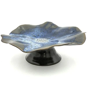 Pedestal de cerámica abstracto MCM para servir plato de baratija esmalte por goteo floral orgánico - Imagen 1 de 10