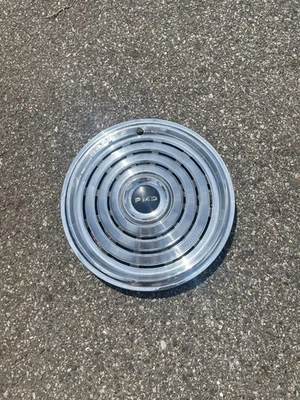 Pontiac Bonneville Catalina 1968 de una fábrica 15 pulgadas tapacubos HIPO cubierta de rueda Foto 1 de 4