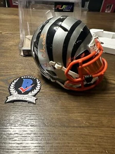 JA’MARR CHASE SIGNED AUTO CINCINNATI BENGALS FLASH MINI HELMET W/ VISOR BECKETT - Picture 1 of 7