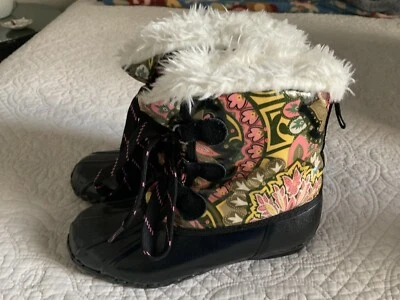 BOTA SPORTO ORIGINAL MUJER 7M KIM IMPERMEABLE ROSA VERDE FLORAL FORRADA DE PIEL SINTÉTICA  Foto 1 de 4