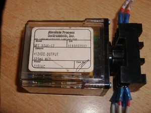 Absolute Process Instruments API 9046-12 - Alimentatore DC + Uscita 12VDC - 125ma - Foto 1 di 3