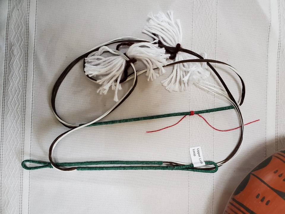 Archery Bowstring, Brown & White, 55", Continuous Loop, 14 Strands BCY B55 - Image 1 of 1