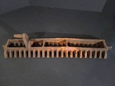 Vintage Antique RED TOP CAST IRON COAL FURNACE Boiler Stove Grate (A) - Image 1 of 4