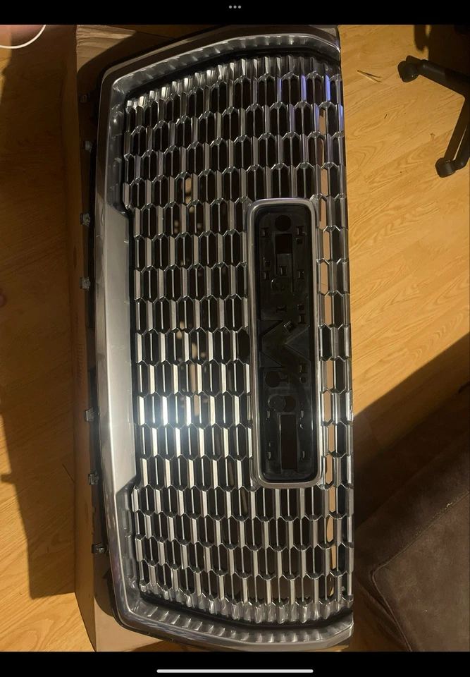 Yukon XL 1500 Denali 2021-2024 Front Grille w/ 360 View 84835783 R01437109 - Image 1 of 1