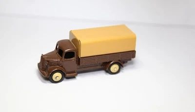Camión Dinky 412 Austin con toldo - Modelo vintage restaurado de los años 50 Foto 1 de 4