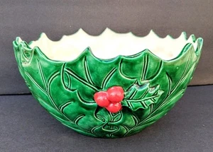 Vintage Christmas Hobbyist Green Holly Red Berry Hand Painted Bowl  9" Diameter - Picture 1 of 7