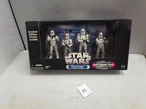 Clone Trooper Troop Builder 4-pack with Limited Edition Poster - Picture 1 of 5