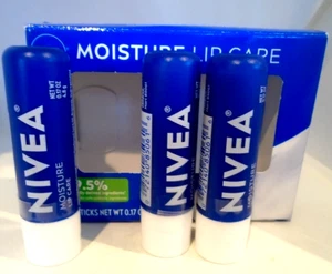 NIVEA Feuchtigkeit, Lippenpflege 0,17 Oz. 3 Sticks - Bild 1 von 2