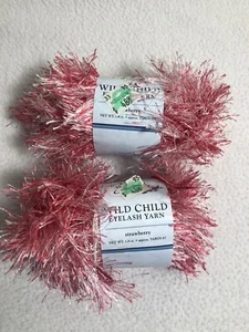 (2) Skeins Yarn Bee WILD CHILD Eyelash Yarn STRAWBERRY - Imagen 1 de 3