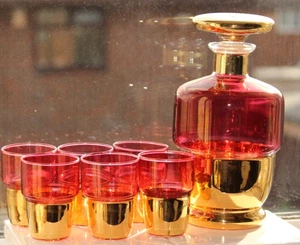 Juego de jarra vintage de vidrio de arándano y oro con 6 vasos de chupito - 6,5" de alto - Imagen 1 de 20