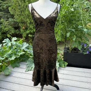 Janie Bryant Black Halo Sexy holiday party New Year's Eve Velvet Dress size 2 - Picture 1 of 16