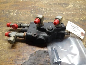 Simplicity Legacy- Hydraulic Control Valve 1717588SM - Picture 1 of 7
