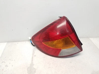 Luz trasera izquierda para conductores Kia Rio 2002 (Cinco/Wagen)  Foto 1 de 4