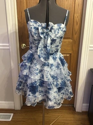 Women’s Blue Floral Tiered Ruffled Corset Prom Homecoming Formal Dress Size 8 - Image 1 of 4