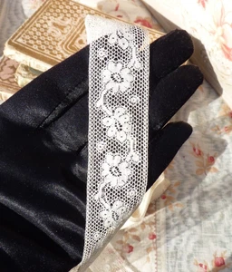 ANCIENNE DENTELLE de VALENCIENNES BLANCHE, de 6 mètres et Jamais montée! - Picture 1 of 7