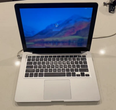 Apple Macbook Pro 13 Mid 2010 A1278 Core 2 DUO 2,4 GHz 4 GB 250 G HDD High Sierra Foto 1 de 4