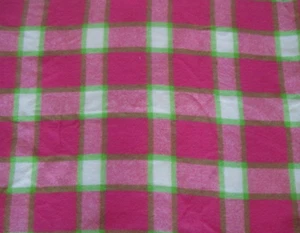 DESIGNERS GUILD reine Wolle rosa, grün & weiß kariert volle Decke. Neu ohne Etikett - Bild 1 von 3