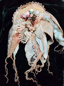 PIN GRANDE HECHO A MANO AZUL MARRÓN ENCAJE CUENTAS SHELL ENVÍO GRATUITO - Imagen 1 de 3