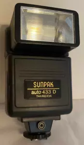 Sunpak Auto 433D Thyristor Flash For Canon Cameras - Picture 1 of 3
