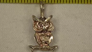 Vintage Sterling Silver 925 Necklace Pendant Charm Perched Owl - Picture 1 of 6