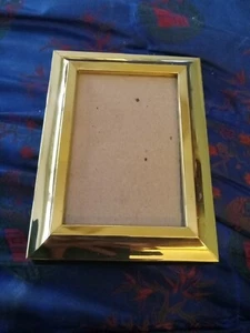 Vintage Deko Massiv Messing 3x5 Foto Bilderrahmen Glas Schwarz Samt Rückseite - Bild 1 von 2