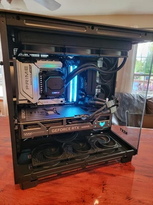 ASUS TUF RTX 5070 12GB + Ryzen 7900x3d PC Build #5 - Image 1 of 4