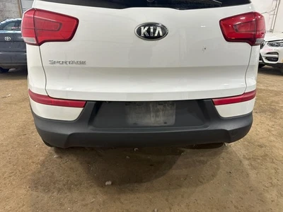 Conjunto parachoques trasero 10 11 12 13 14 15 16 KIA SPORTAGE Foto 1 de 3