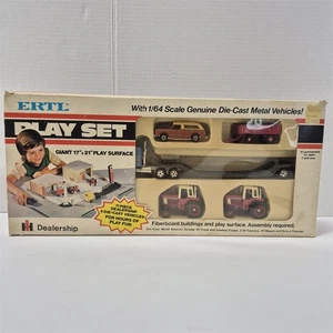 Vintage ERTL 1/64 International Harvester 1086 Dealership Play Set With Building - Picture 1 of 8